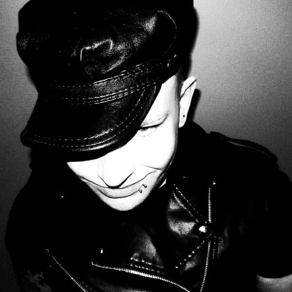 huzzy b