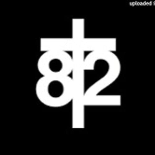 812